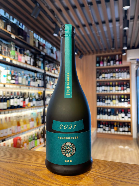 新政 天鵞絨 Viridian 生酛木桶 純米 原酒